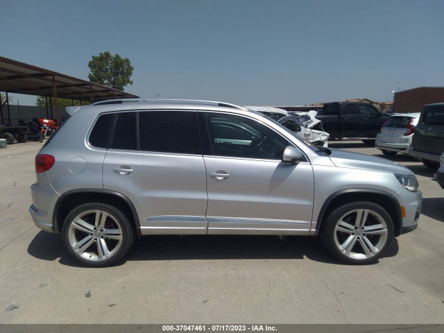 WVGAV7AXXGW503595 Volkswagen Tiguan R-line