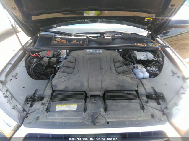 WA1LAAF71JD018130 Audi Q7 Premium Plus