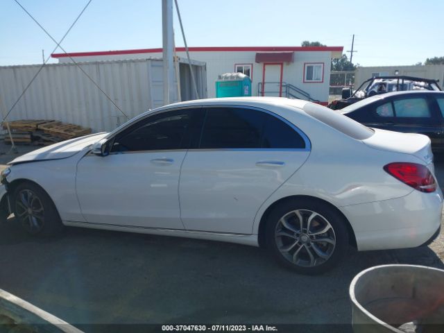 55SWF4JB3GU105089 Mercedes-Benz C-class C 300