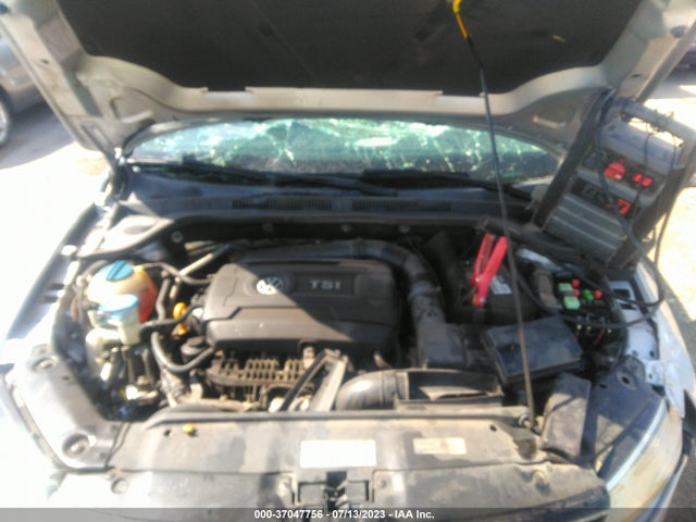3VWD17AJ3FM332208 Volkswagen Jetta Sedan 1.8t Se