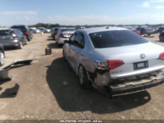 3VWD17AJ3FM332208 Volkswagen Jetta Sedan 1.8t Se