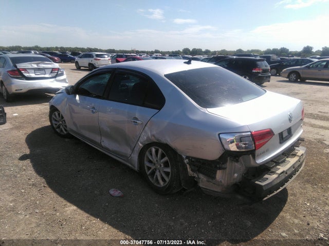 3VWD17AJ3FM332208 Volkswagen Jetta Sedan 1.8t Se