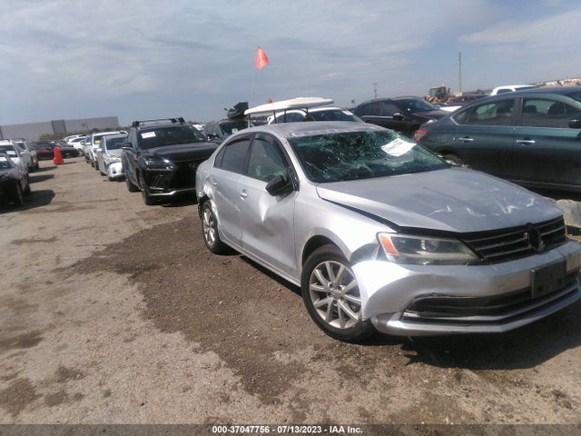 3VWD17AJ3FM332208 Volkswagen Jetta Sedan 1.8t Se