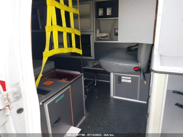 2013 FORD ECONOLINE CARGO VAN COMMERCIAL/RECREATIONAL VIN: 1FDSS3ES8DDB35333