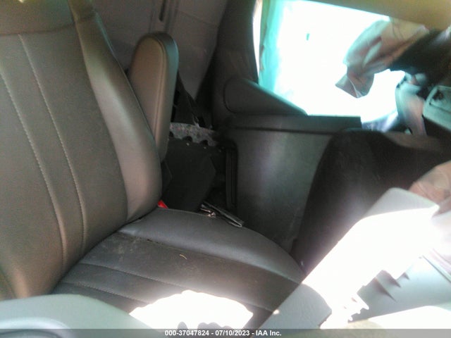 Chevrolet EXPRESS CARGO VAN 2023 1GCWGBFP8P1111311 Image 5