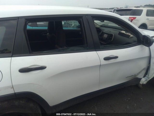 1C4PJMAB4GW263974 Jeep Cherokee Sport