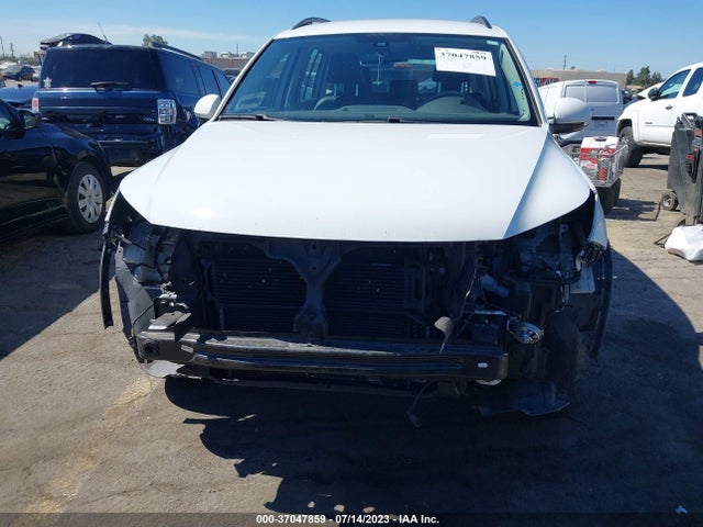 WVGAV7AX4HK028034 Volkswagen TIGUAN