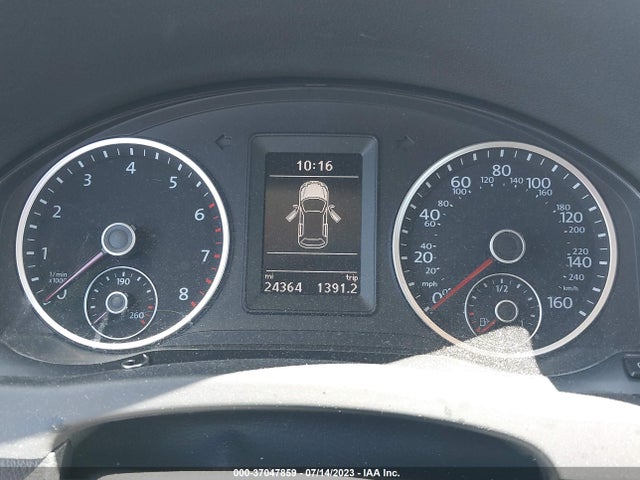 WVGAV7AX4HK028034 Volkswagen TIGUAN