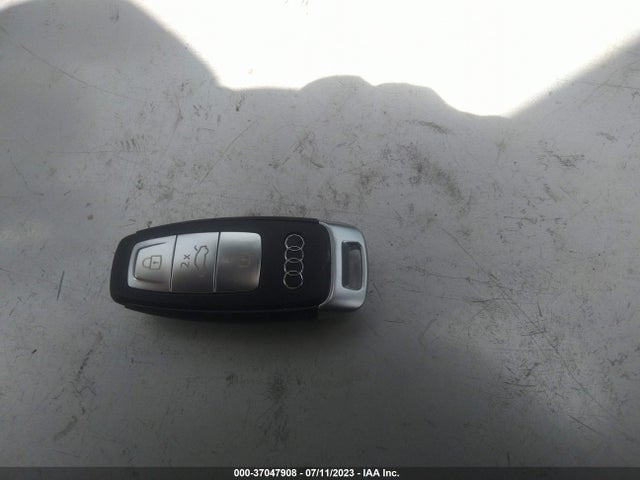 WAUGUDGY9NA014080 Audi A3 Sedan Premium