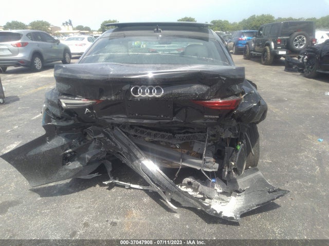 WAUGUDGY9NA014080 Audi A3 Sedan Premium