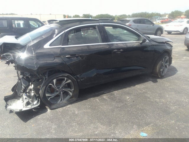 WAUGUDGY9NA014080 Audi A3 Sedan Premium