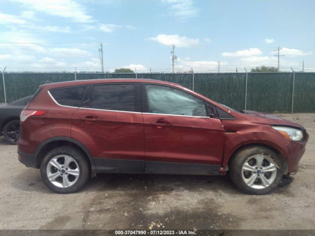 1FMCU9GX5EUC28788 Ford ESCAPE SE