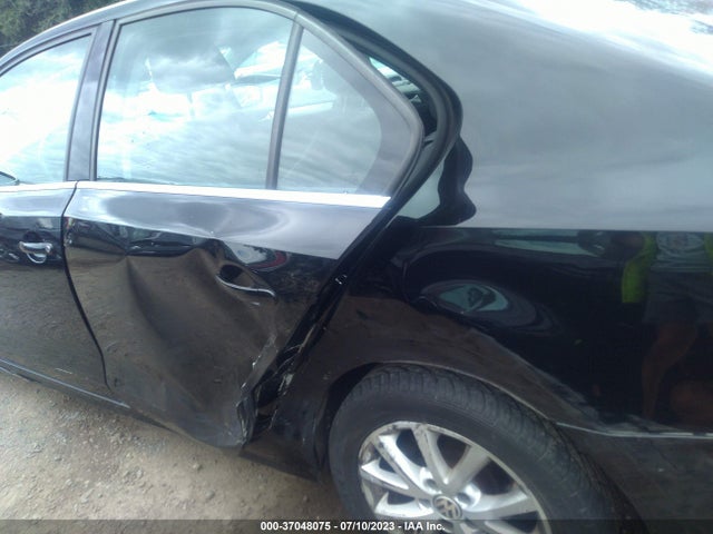 3VWD17AJ6EM358428 Volkswagen Jetta Sedan Se W/connectivity