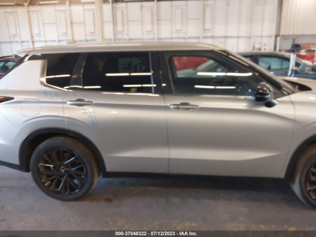 JA4J4UA89NZ069464 Mitsubishi Outlander Se