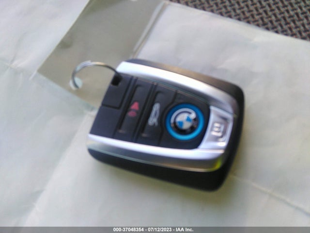 WBY8P8C58K7D18965 BMW I3 S