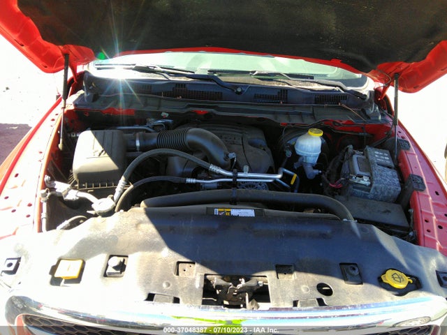 1C6RR6TT6KS585154 RAM 1500 Classic Slt