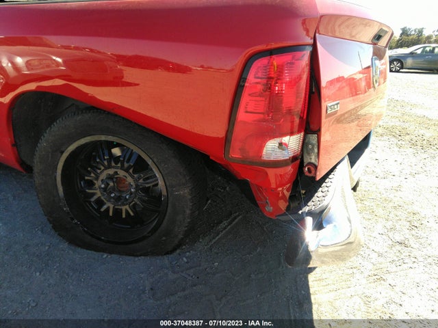 1C6RR6TT6KS585154 RAM 1500 Classic Slt