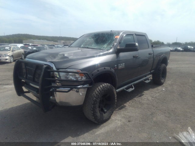 2013 RAM 2500 TRADESMAN VIN: 3C6UR5CL8DG572212