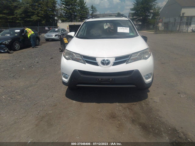 2014 TOYOTA RAV4 XLE VIN: 2T3RFREV3EW154736