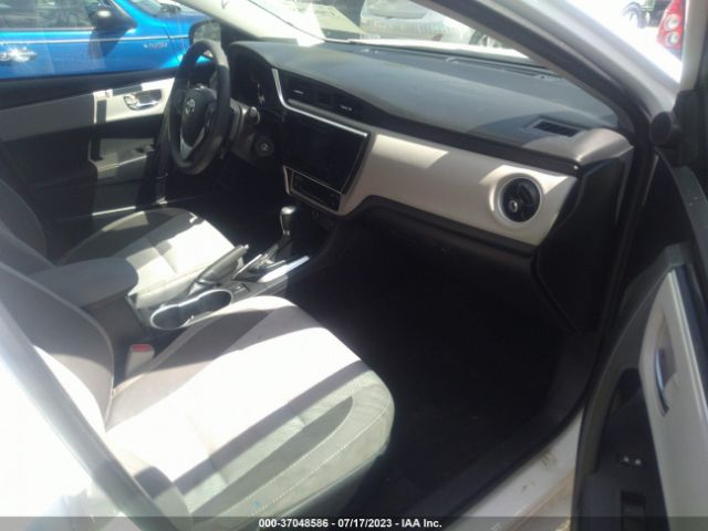 2T1BURHE8KC214776 Toyota COROLLA LE