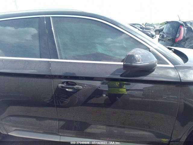 WA1BNAFY8K2093946 Audi Q5 Premium Plus