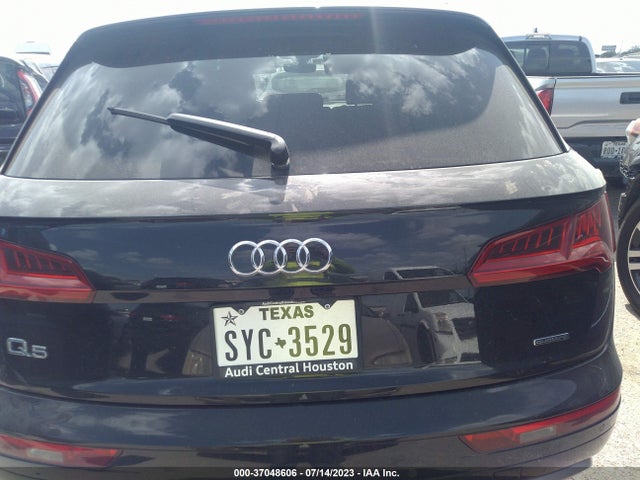 WA1BNAFY8K2093946 Audi Q5 Premium Plus