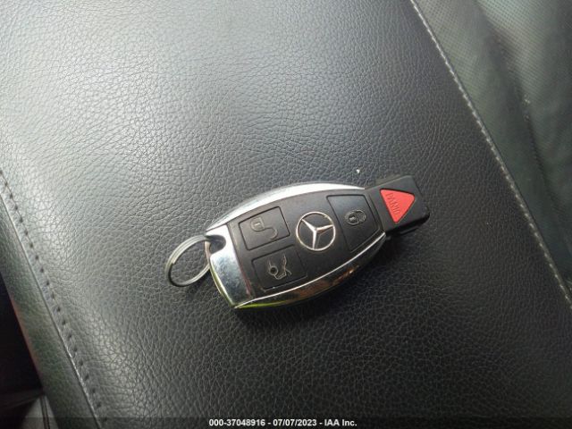 WDDUG8CB6EA057982 Mercedes-Benz S-class S 550
