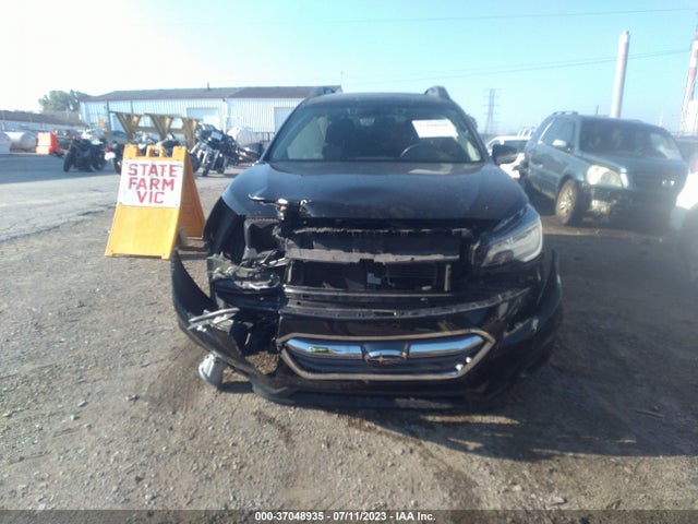 2018 SUBARU OUTBACK PREMIUM VIN: 4S4BSAHC6J3328588