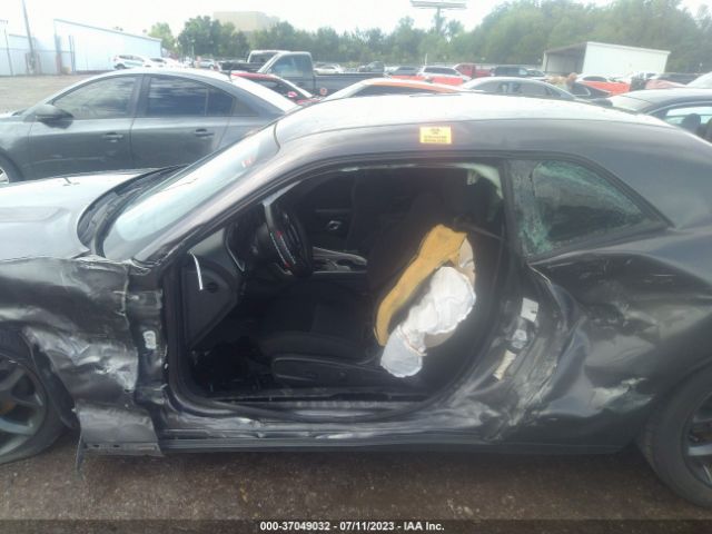 2C3CDZBT9KH573673 Dodge Challenger R/t