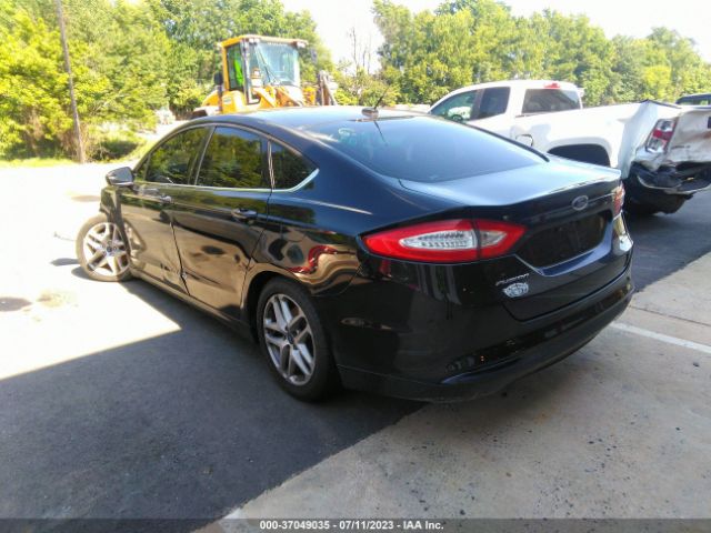 1FA6P0HD2F5117402 Ford FUSION SE