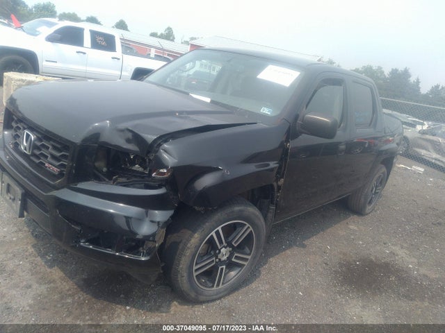 Honda Ridgeline Sport 2014 5FPYK1F70EB009627 Image 2