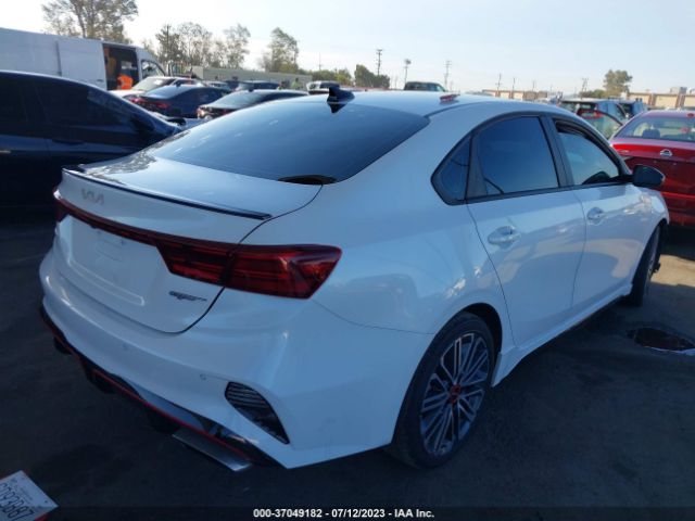 3KPF44AC4NE496093 KIA FORTE GT