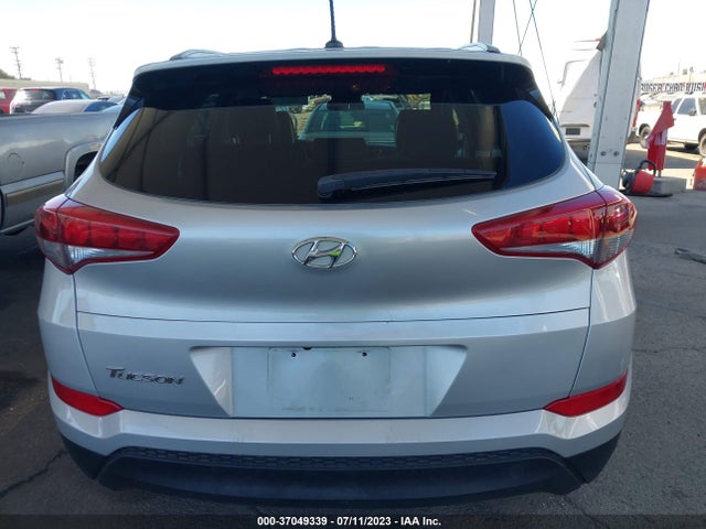 Hyundai TUCSON SE 2017 KM8J33A49HU524469 Image 8
