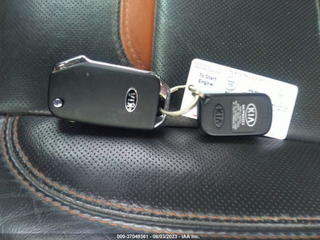 KNDEPCAA3M7213032 KIA Seltos Lx