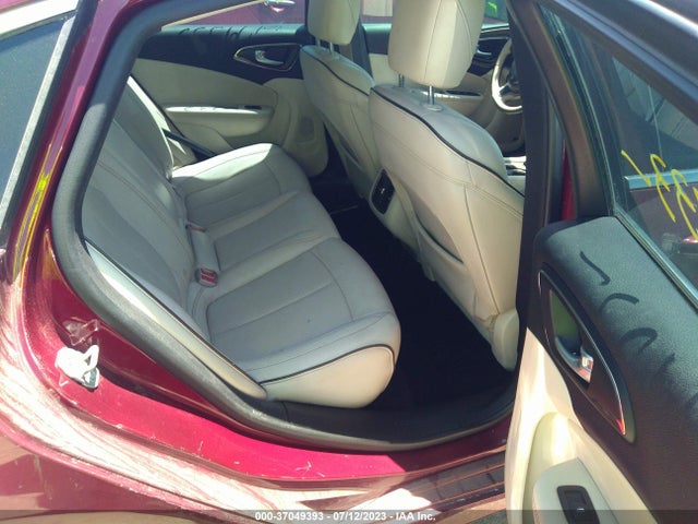 Chrysler 200 C 2015 1C3CCCEG6FN617933 Image 8