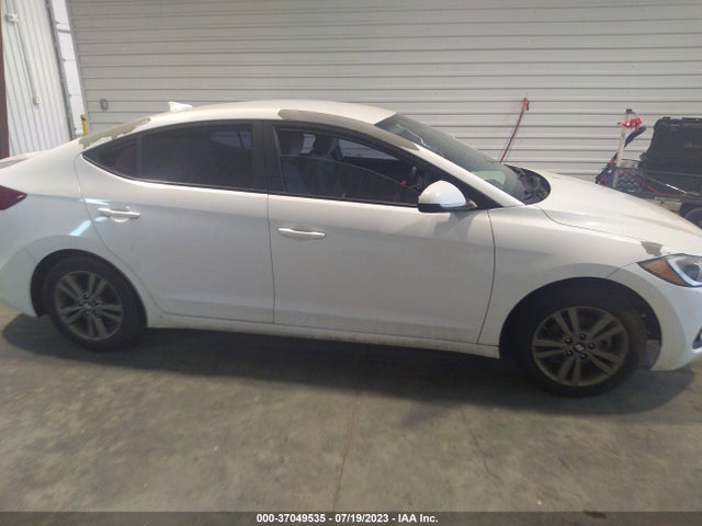 2018 HYUNDAI ELANTRA SEL VIN: 5NPD84LF0JH276121