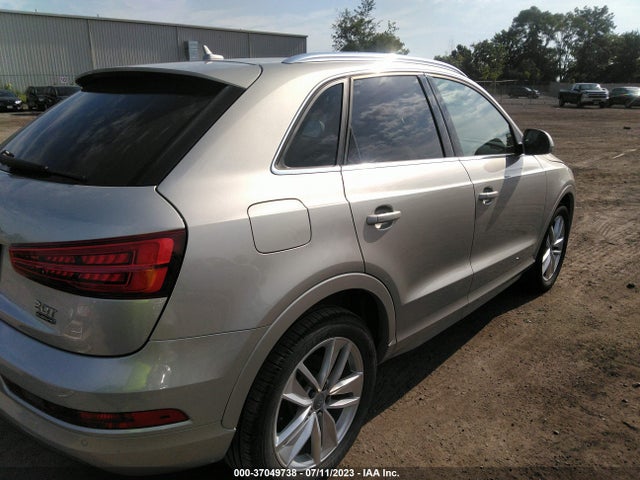 WA1EFCFS8GR007504 Audi Q3 Premium Plus