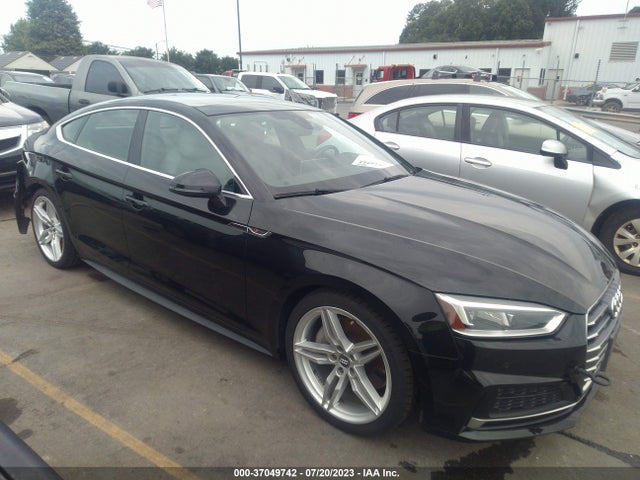 WAUENCF5XJA008174 Audi A5 Sportback Premium Plus