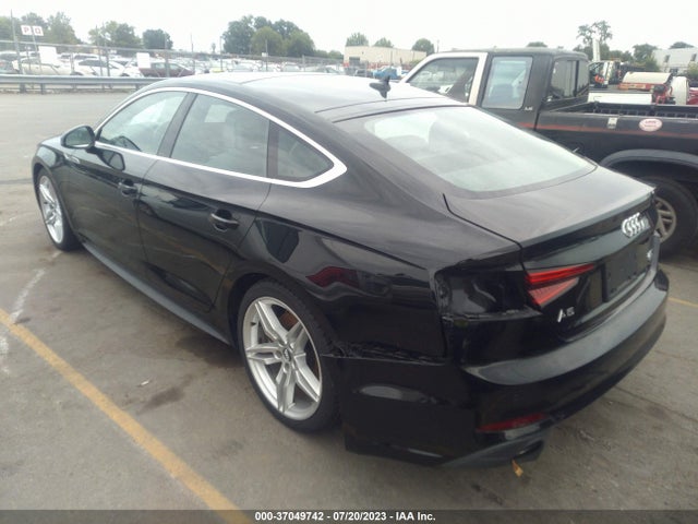 WAUENCF5XJA008174 Audi A5 Sportback Premium Plus