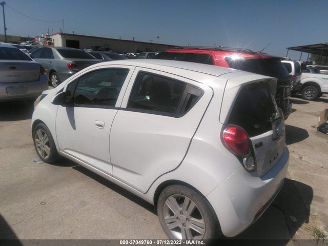 Chevrolet SPARK LS 2014 KL8CB6S94EC569261 Image 4