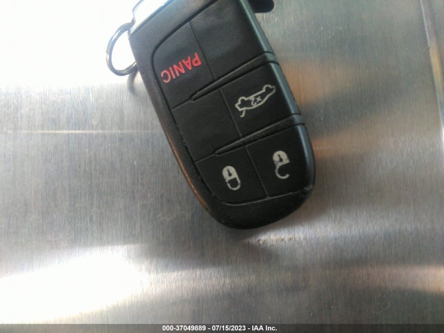 1C3CCCAB8FN673463 Chrysler 200 Limited