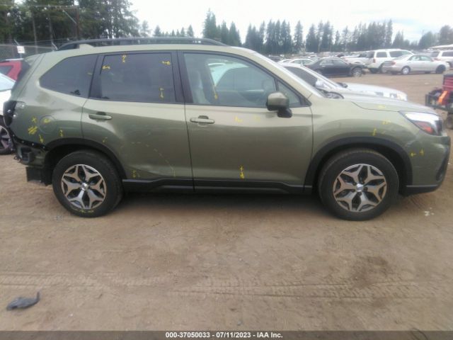 JF2SKAJC1LH549893 Subaru Forester Premium