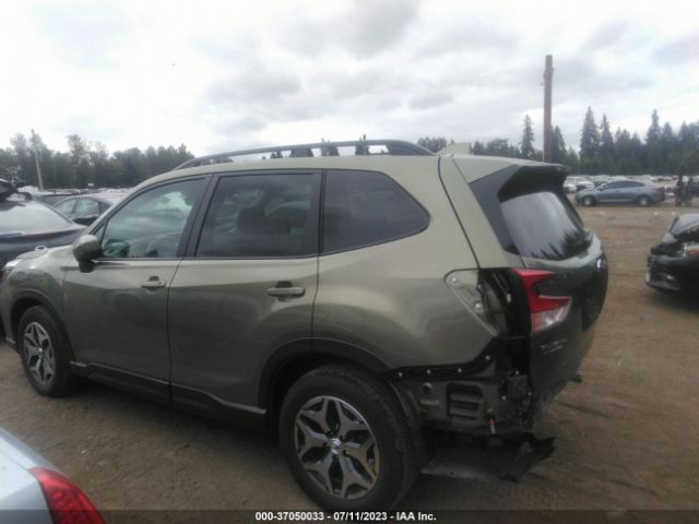 JF2SKAJC1LH549893 Subaru Forester Premium