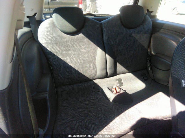 2003 MINI COOPER HARDTOP VIN: WMWRC33443TC46955