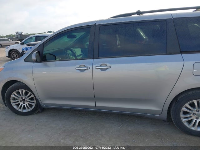 Toyota Sienna Xle Auto Access 2017 5TDYZ3DC1HS772255 Image 14