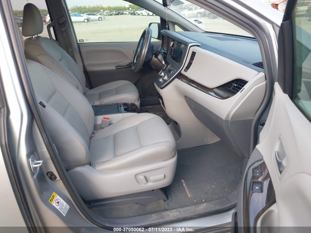 Toyota Sienna Xle Auto Access 2017 5TDYZ3DC1HS772255 Image 5