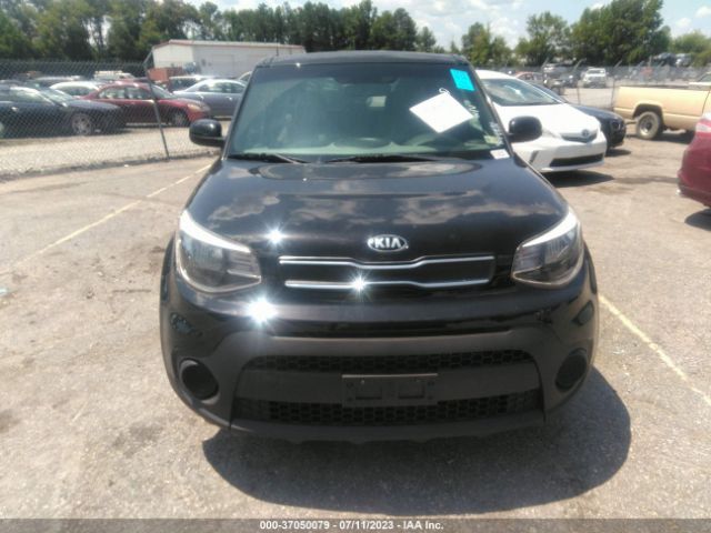 KNDJN2A27K7670818 KIA Soul Base