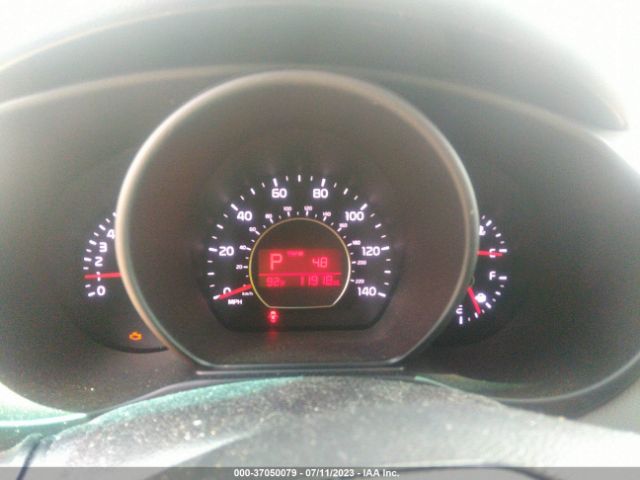 KNDJN2A27K7670818 KIA Soul Base