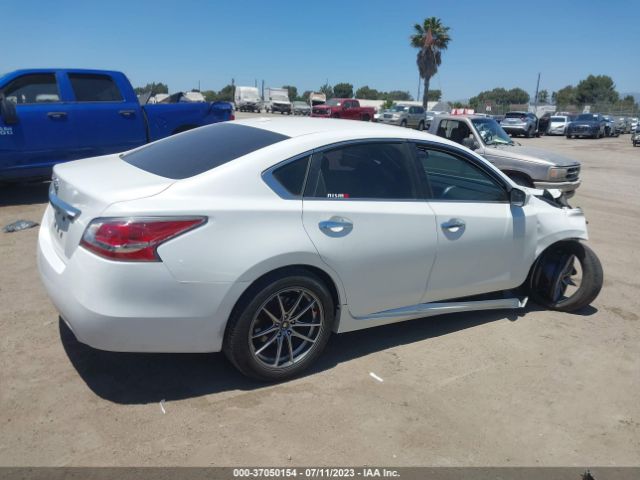 1N4AL3AP1FC241166 Nissan ALTIMA 2.5