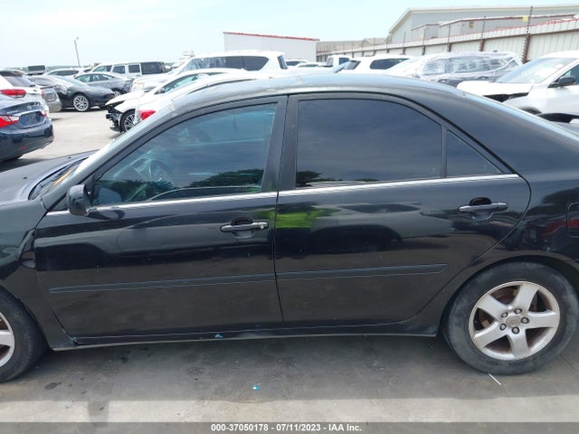 2004 TOYOTA CAMRY SE VIN: 4T1BA32K94U503820